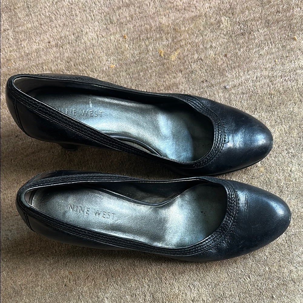 Nine West Black Heeled Shoes Elegant Design